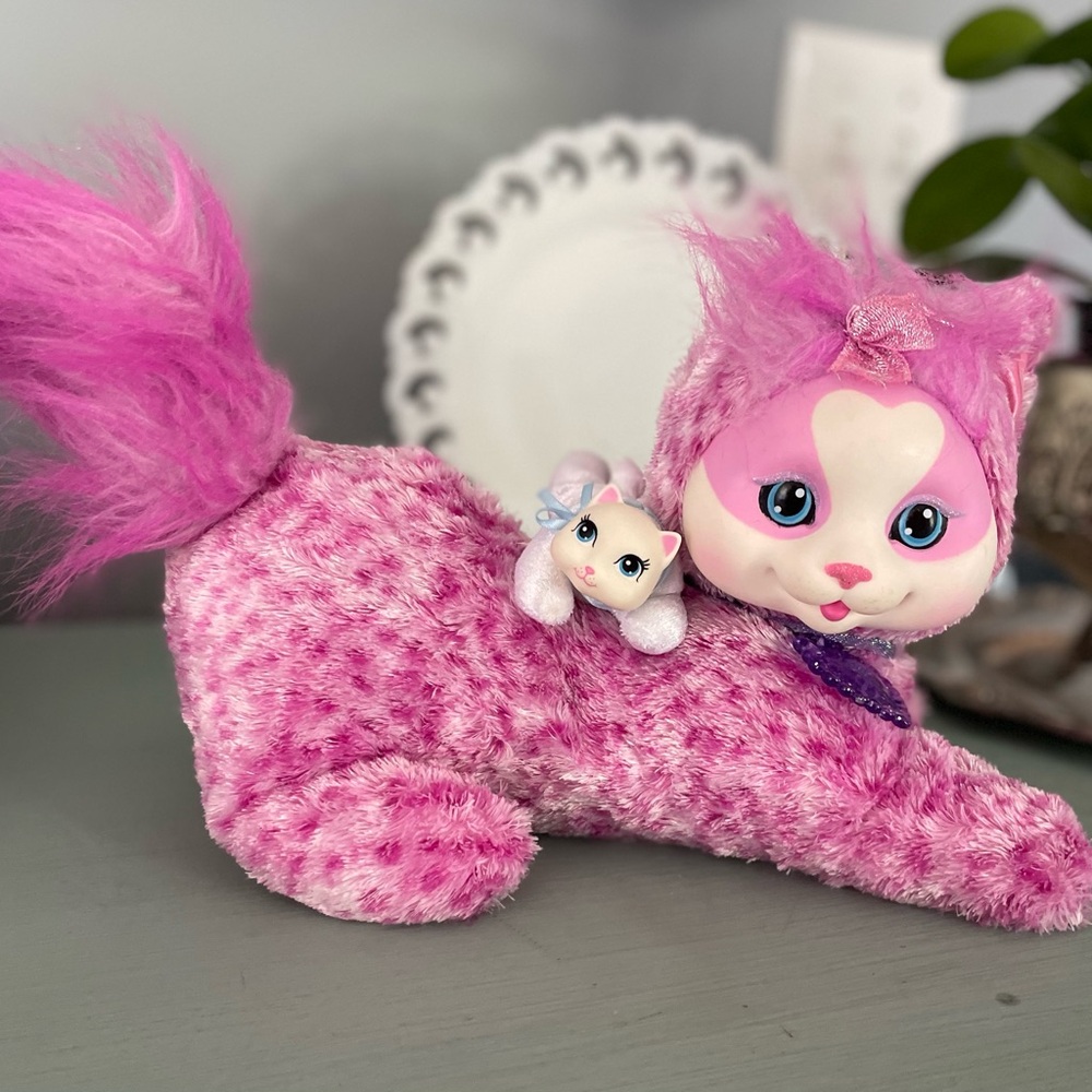 Kitty Surprised “Sassy”